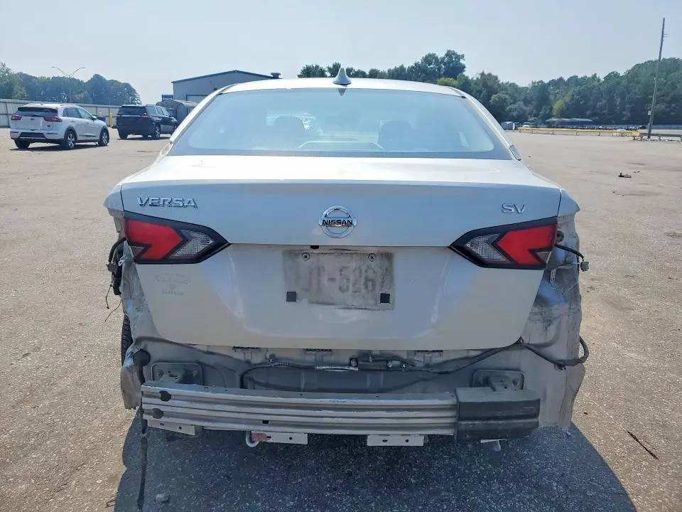 2020 NISSAN VERSA SV  