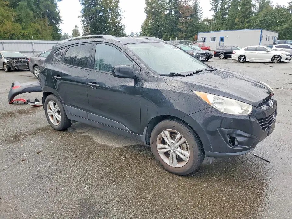 2010 HYUNDAI TUCSON GLS  