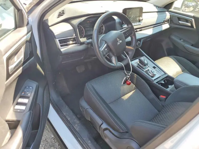2024 MITSUBISHI OUTLANDER ES  