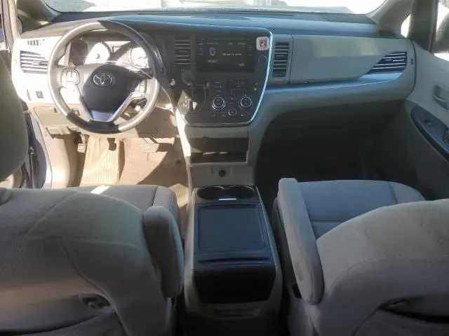 2016 TOYOTA SIENNA LE  