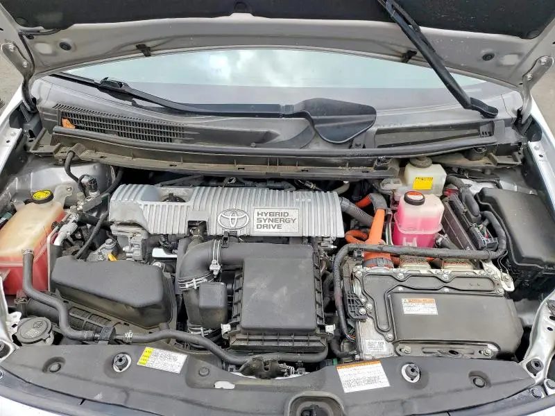 2015 TOYOTA PRIUS THREE  