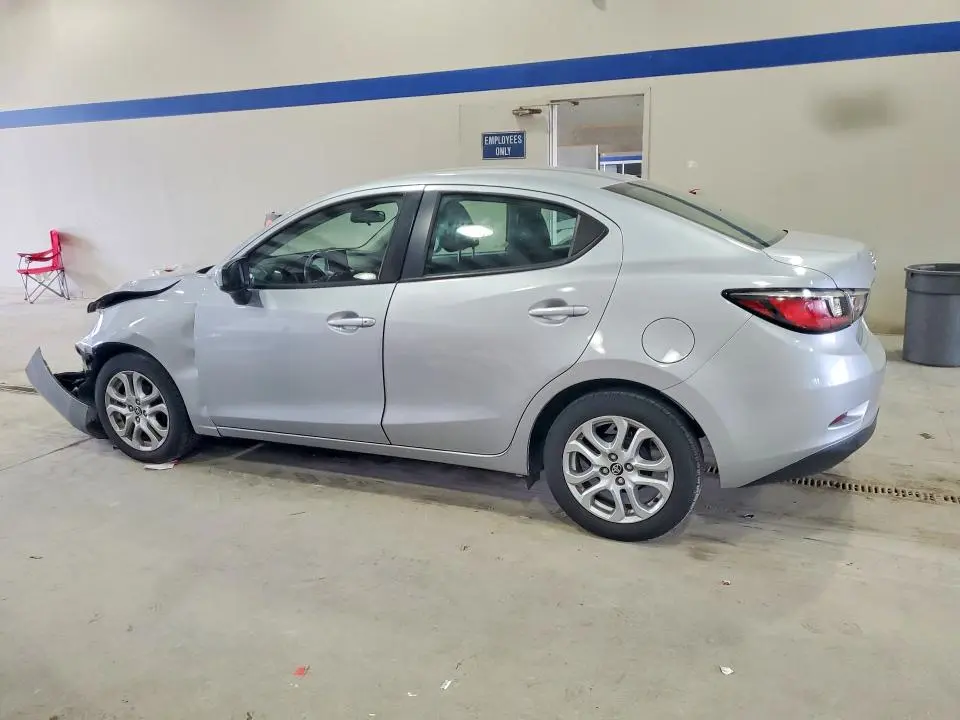 2017 TOYOTA YARIS IA BASE  