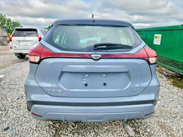 2024 NISSAN KICKS SV  