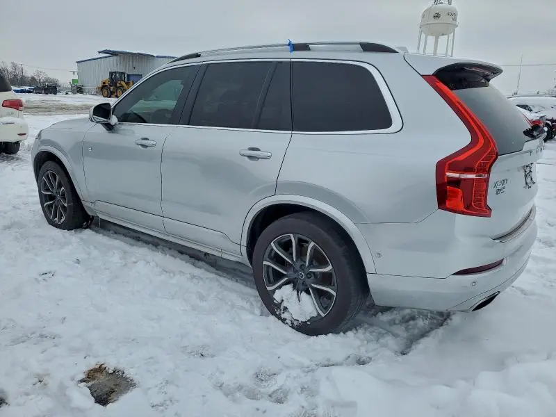 2016 VOLVO XC90 T6  