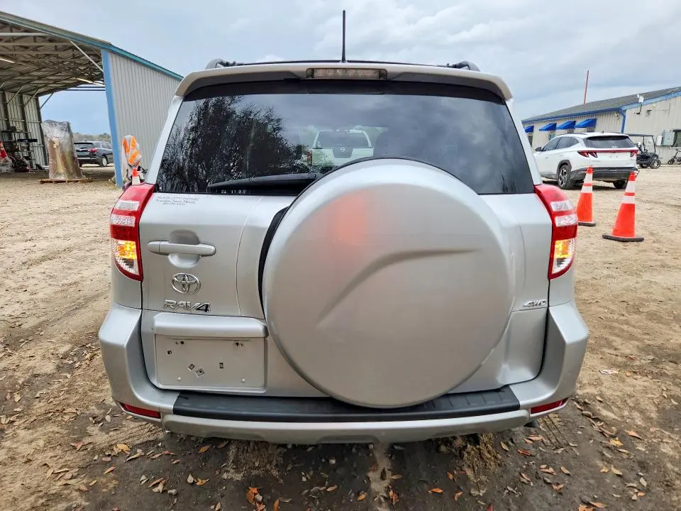 2011 TOYOTA RAV4 BASE  