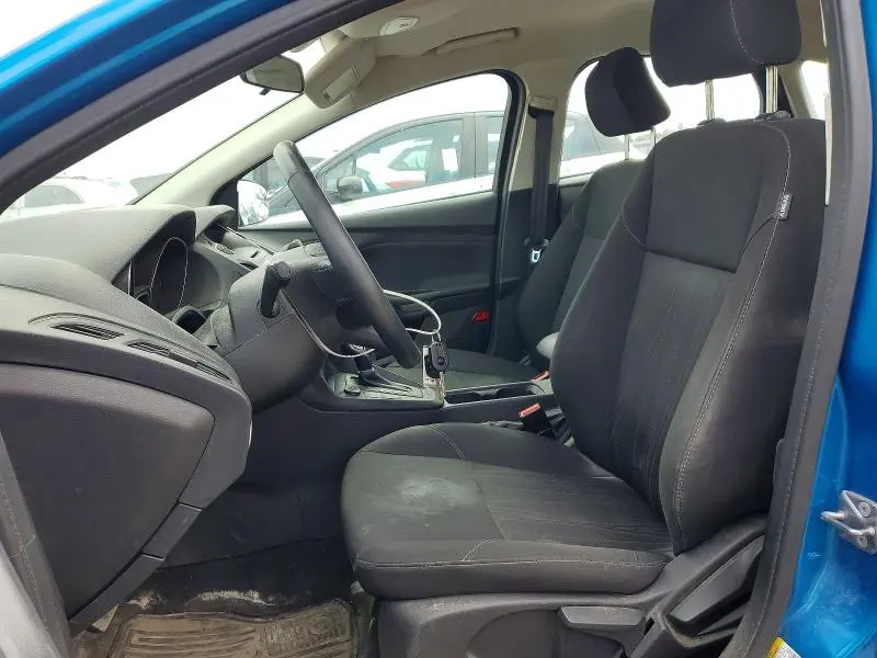 2017 FORD FOCUS SE  
