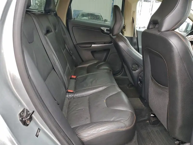 2013 VOLVO XC60 3.2  