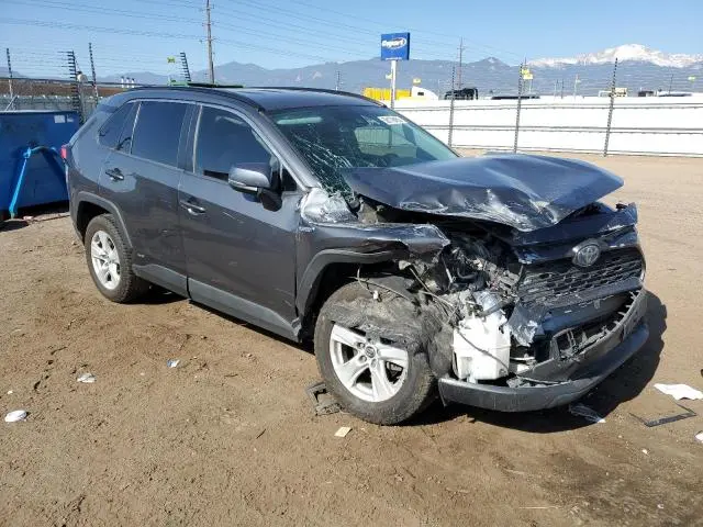 2020 TOYOTA RAV4 LE  