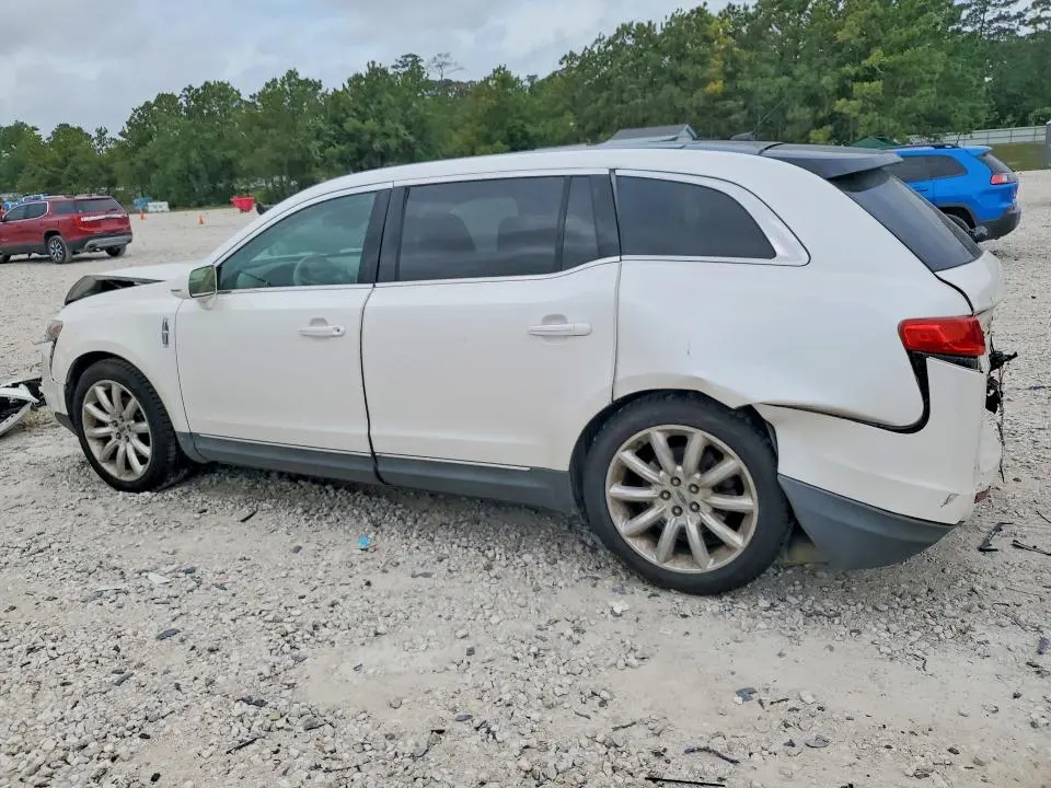 2010 LINCOLN MKT   