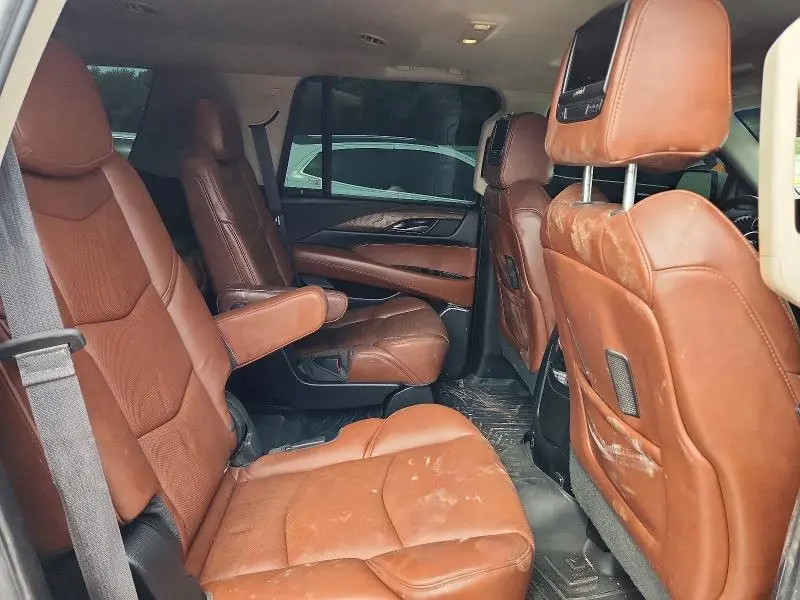 2018 CADILLAC ESCALADE LUXURY  