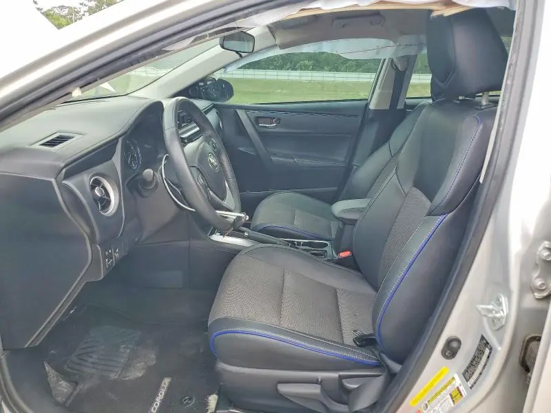 2018 TOYOTA COROLLA SE  