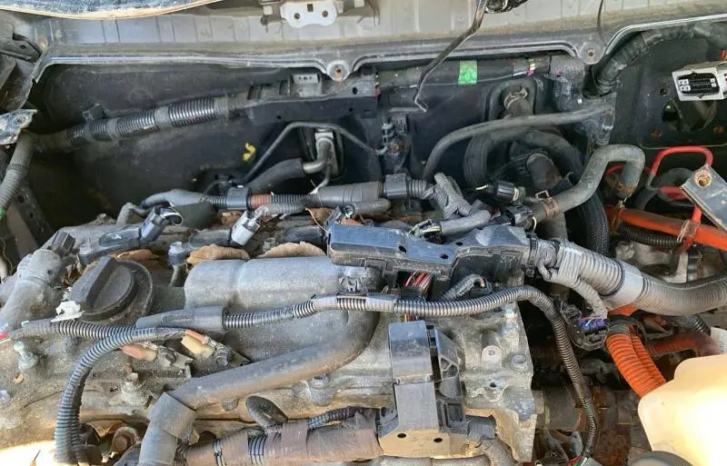 2010 TOYOTA PRIUS III  
