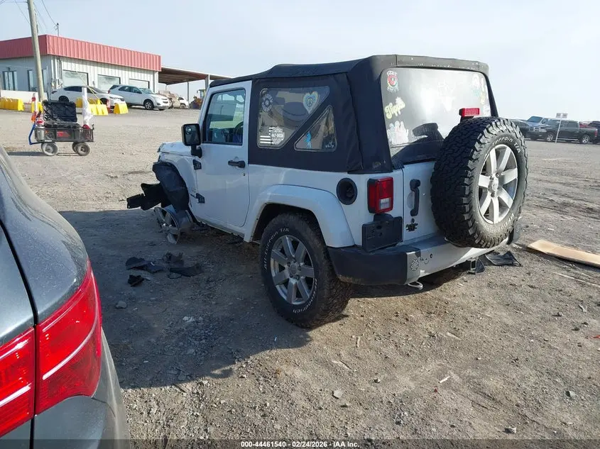 2015 JEEP WRANGLER SAHARA