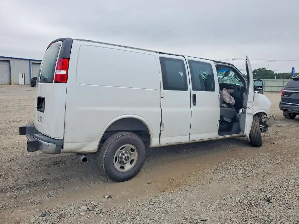 2020 GMC SAVANA G2500  