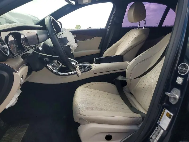 2017 MERCEDES-BENZ E 300  