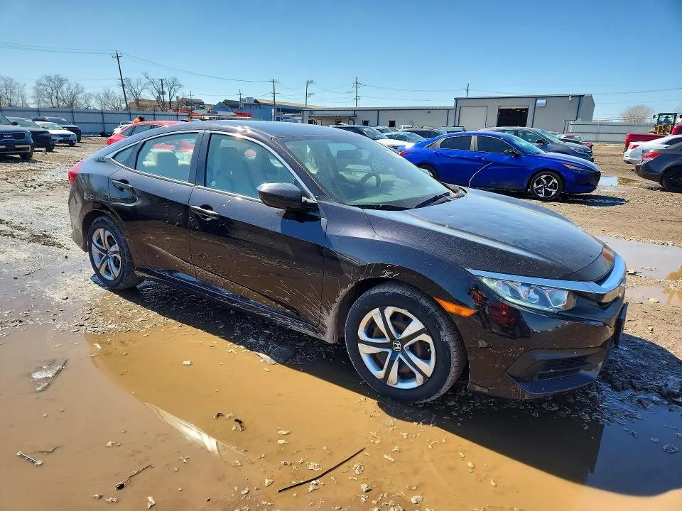 2018 HONDA CIVIC LX  