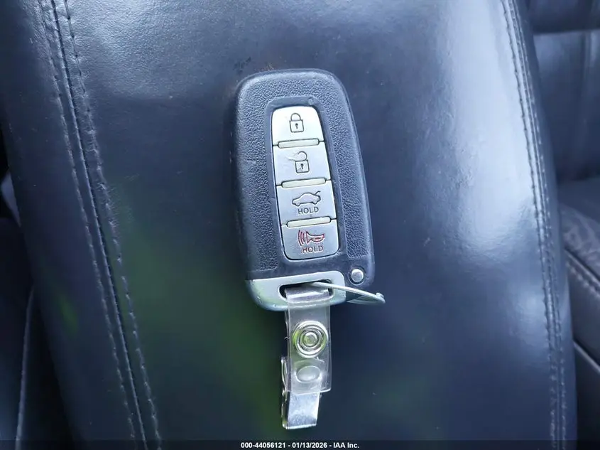 2011 HYUNDAI EQUUS SIGNATURE