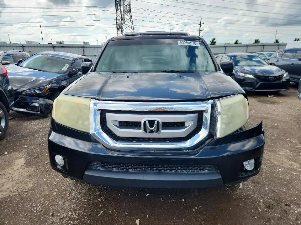 2011 HONDA PILOT EXLN  