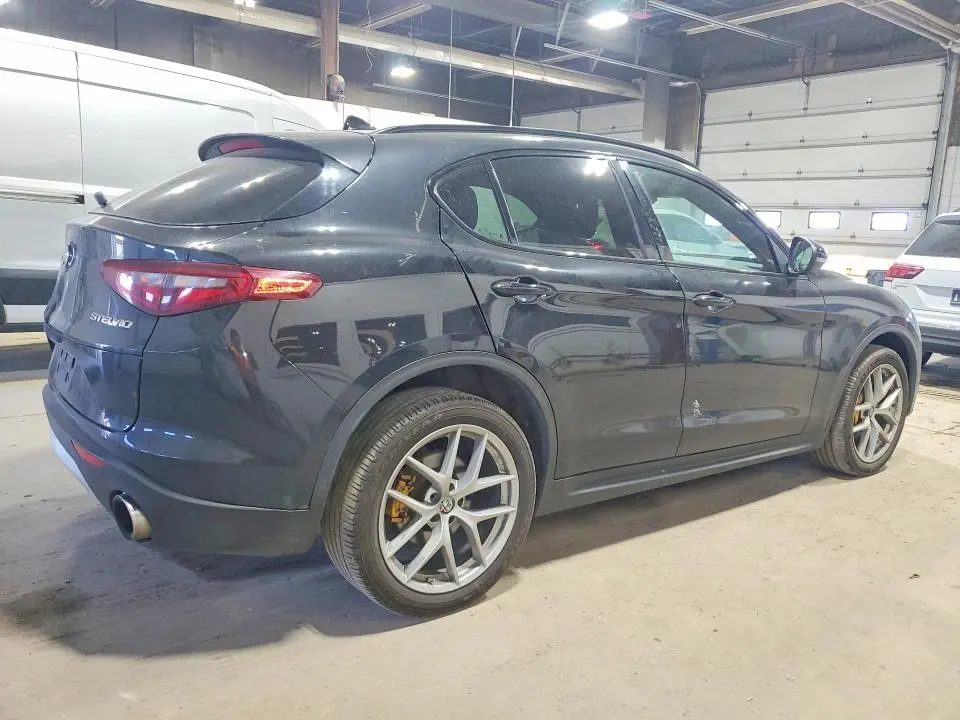2018 ALFA ROMEO STELVIO TI SPORT  
