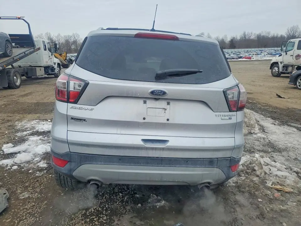 2017 FORD ESCAPE TITANIUM  