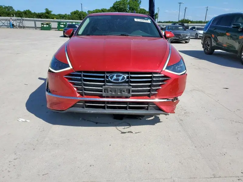 2021 HYUNDAI SONATA SE  
