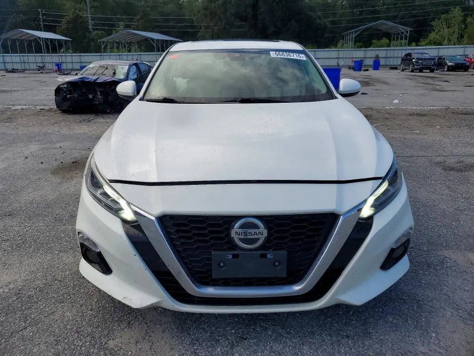2019 NISSAN ALTIMA SV  