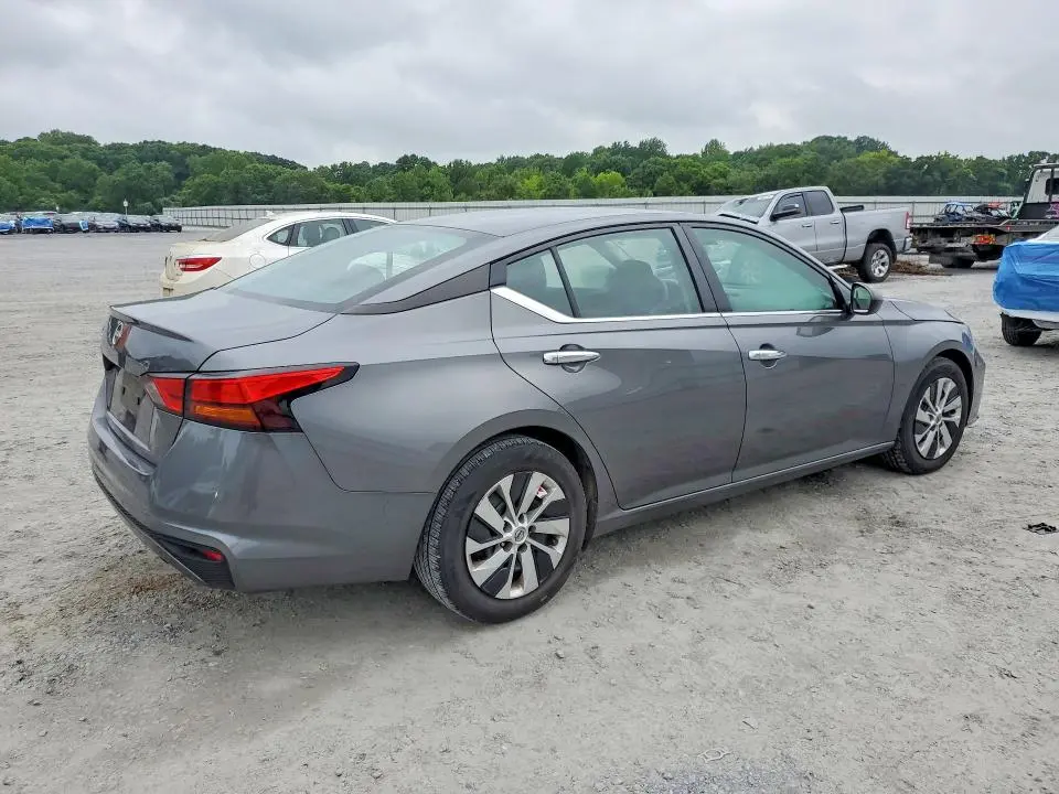 2024 NISSAN ALTIMA S  