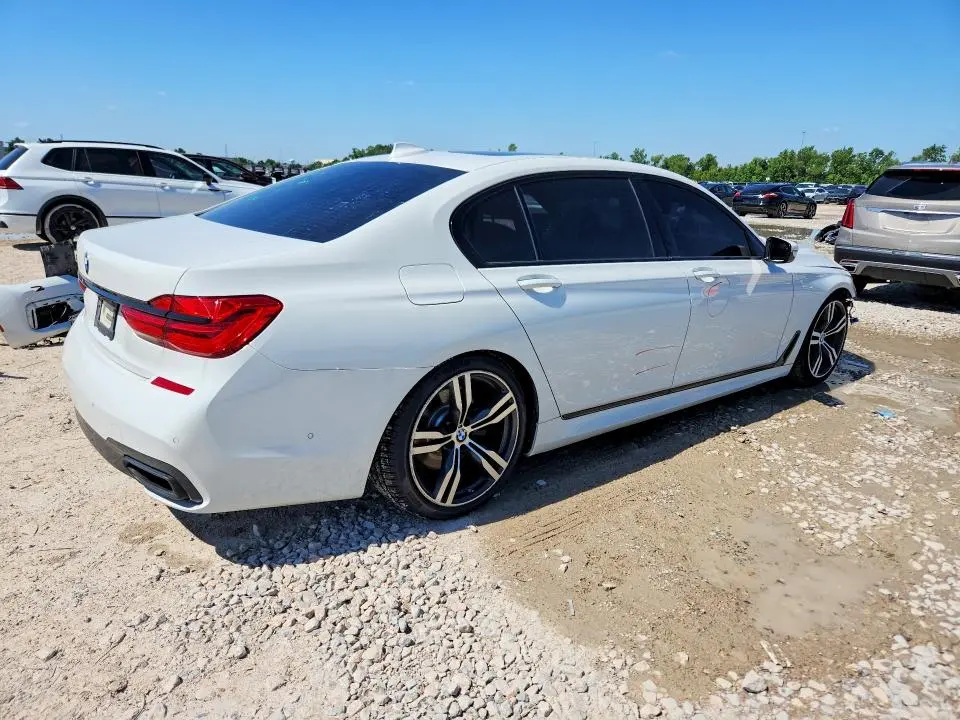 2018 BMW 750 I  