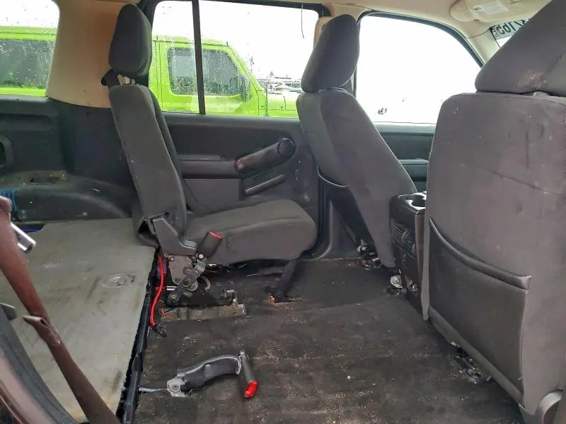 2010 FORD EXPLORER XLT  