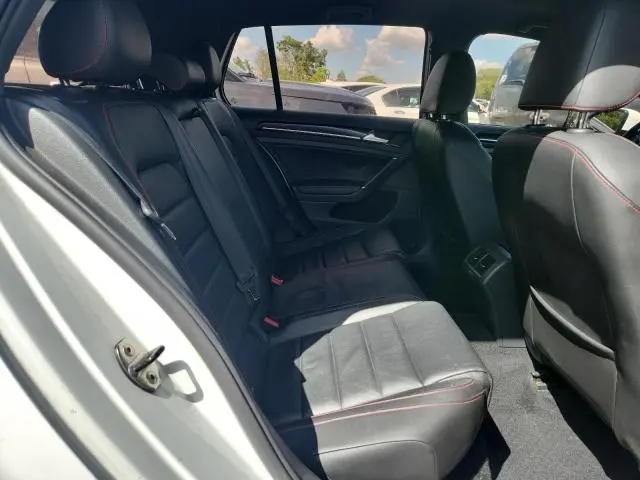 2017 VOLKSWAGEN GTI SPORT  