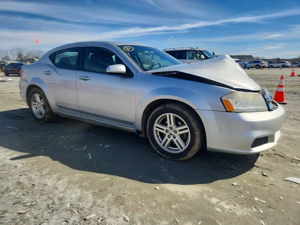 2012 DODGE AVENGER SXT  