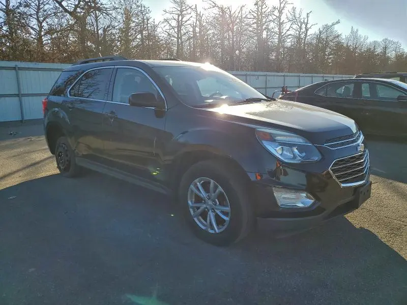 2017 CHEVROLET EQUINOX LT  