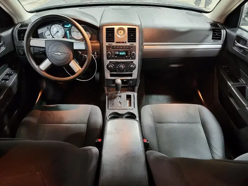 2010 CHRYSLER 300 TOURING  