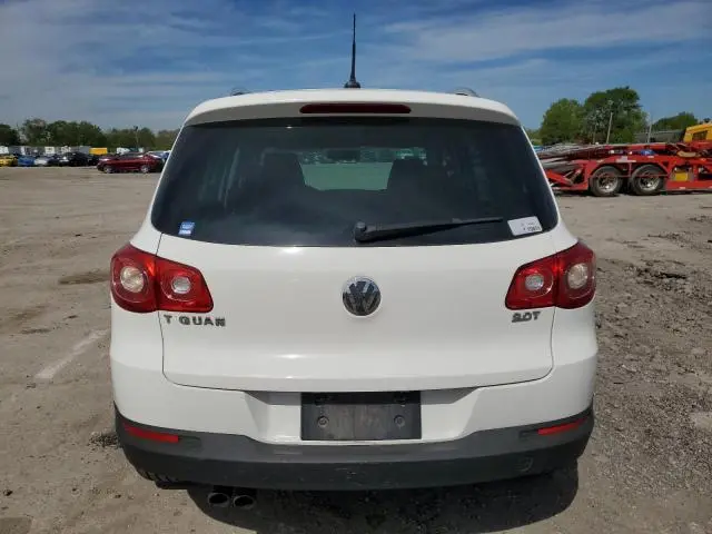 2010 VOLKSWAGEN TIGUAN   