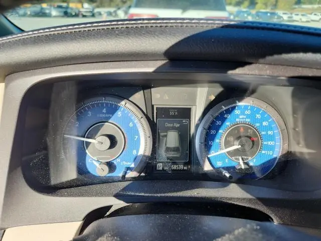 2017 TOYOTA SIENNA XLE  