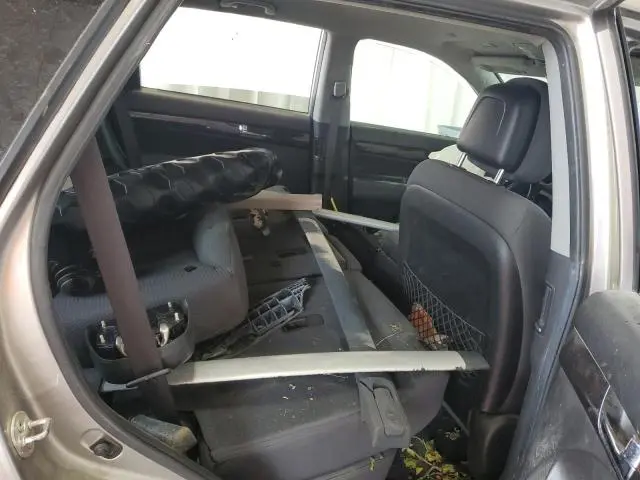 2012 KIA SORENTO BASE  