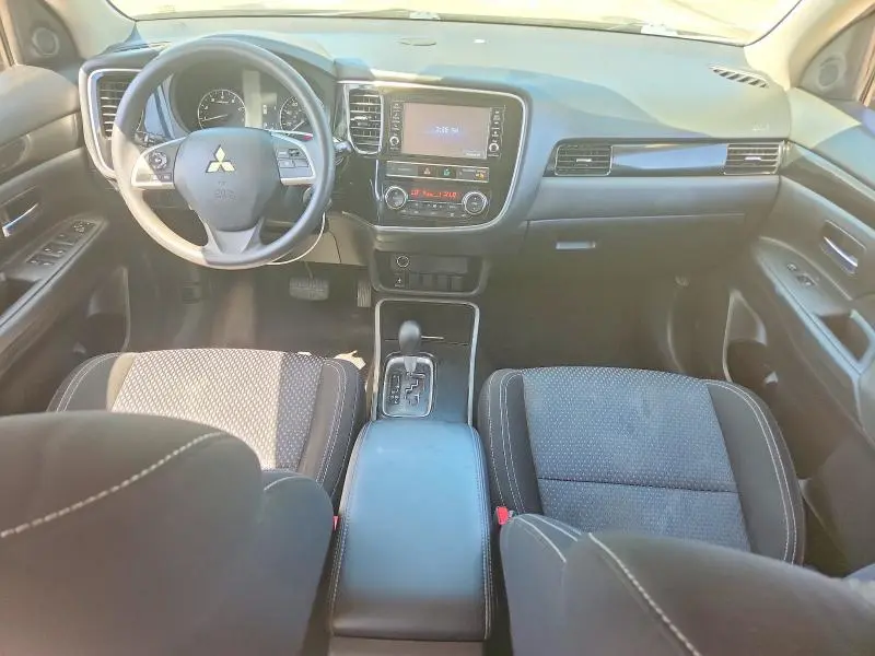 2019 MITSUBISHI OUTLANDER ES  