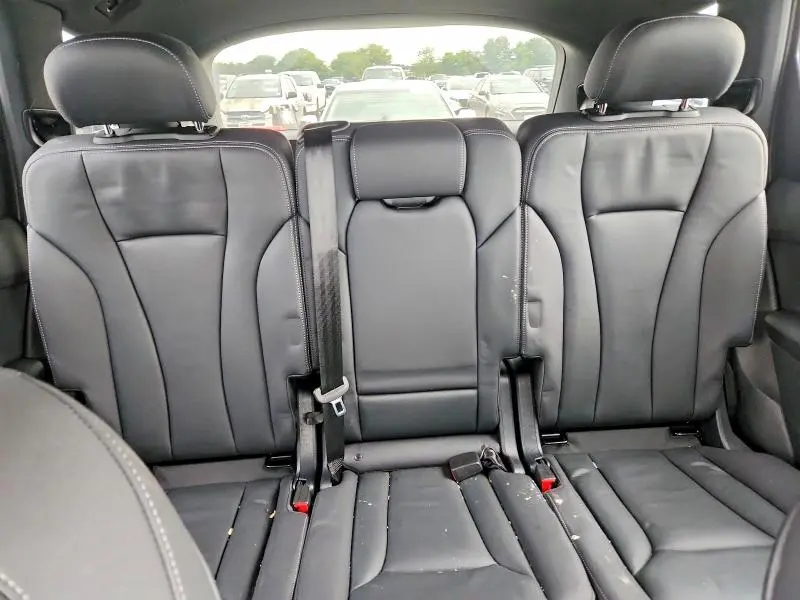2025 AUDI Q7 PREMIUM  
