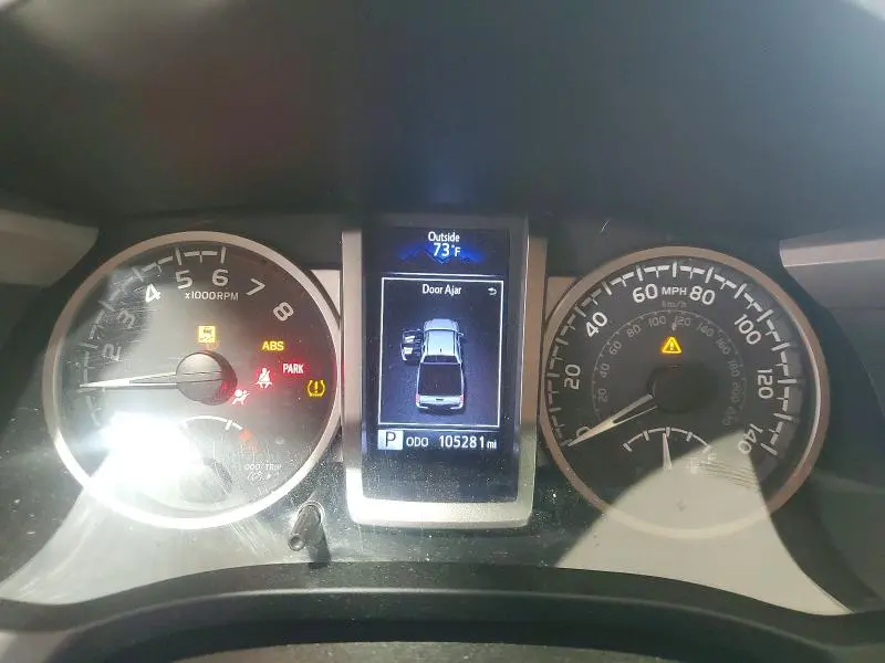 2017 TOYOTA TACOMA SR5 V6  