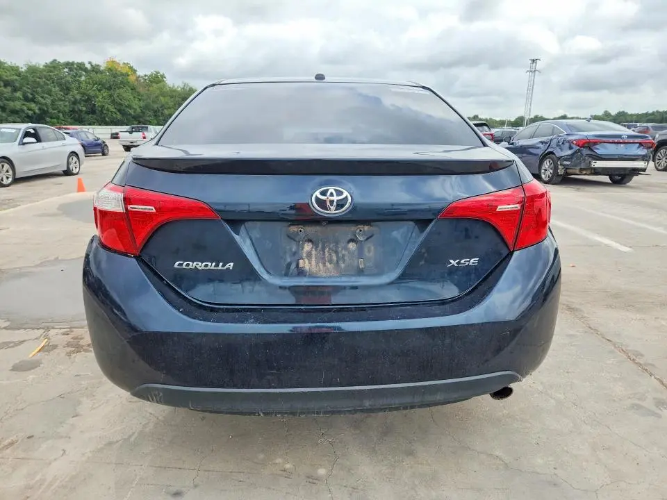 2018 TOYOTA COROLLA XSE  