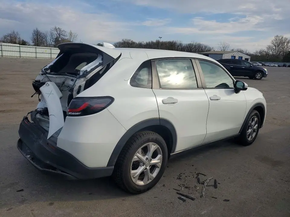 2023 HONDA HR-V LX  