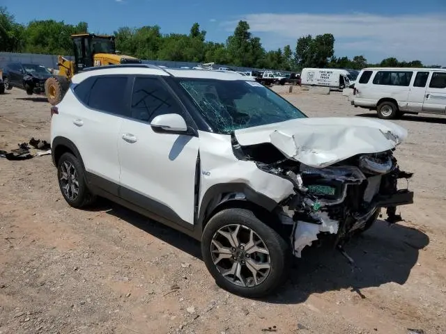 2023 KIA SELTOS EX  