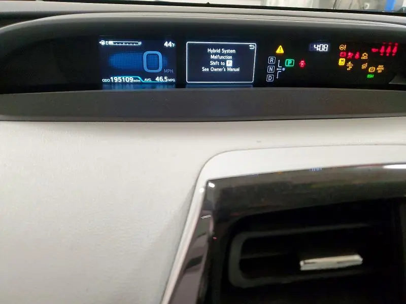 2020 TOYOTA PRIUS XLE AWD-E  