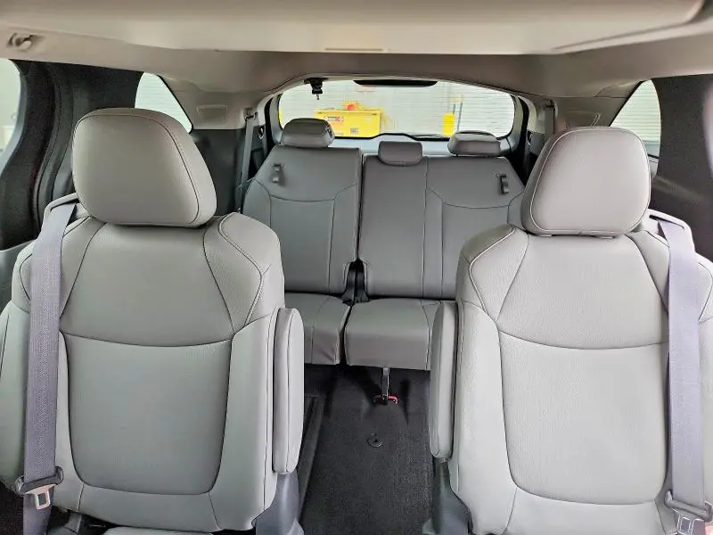 2025 TOYOTA SIENNA XLE 7-PASSENGER  