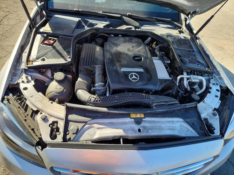 2015 MERCEDES-BENZ C 300  