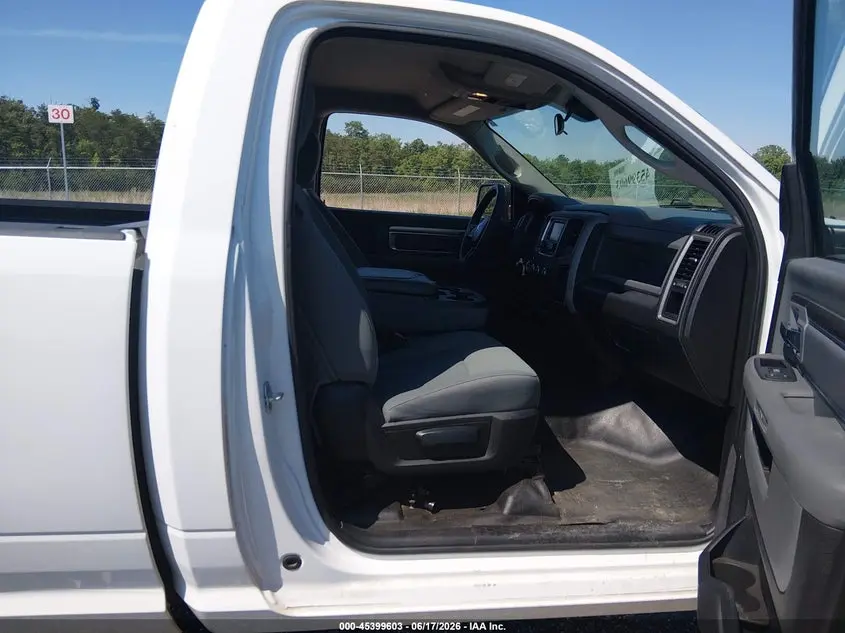 2018 RAM 1500 TRADESMAN  4X2 8' BOX
