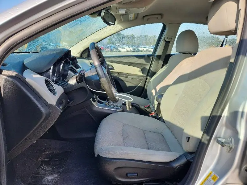 2012 CHEVROLET CRUZE LT  