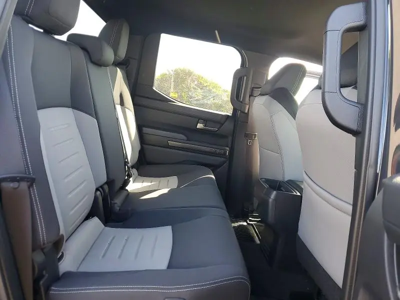 2025 TOYOTA TACOMA DOUBLE CAB  