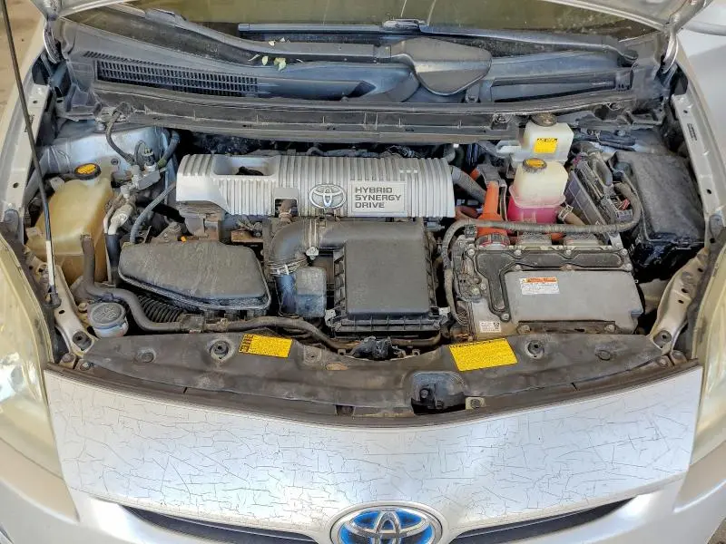 2011 TOYOTA PRIUS THREE  
