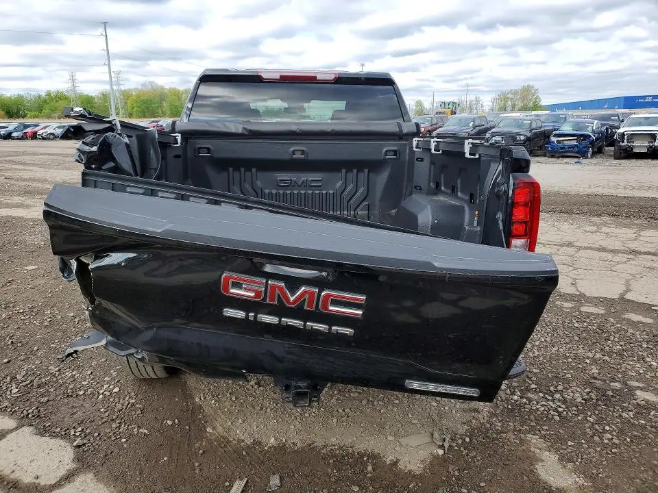 2024 GMC SIERRA   